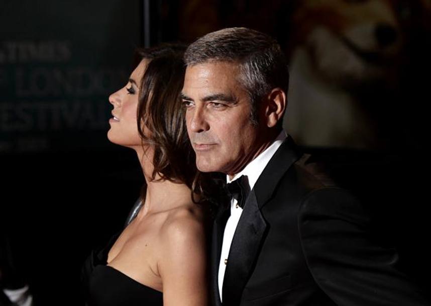 George Clooney e Elisabetta Canalis alla premiere di Fantastic Mr Fox nel Gala&#39; di apertura del London Film Festival nel 2009. Lapresse